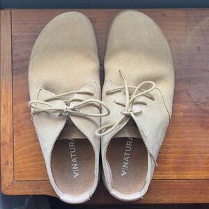 suede vivo barefoot tan oxford size 40 barely worn